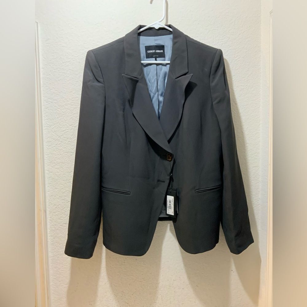 New with tags Giorgio Armani Blazer women Size 50 made in Italy $1850 - Picture 1 of 13